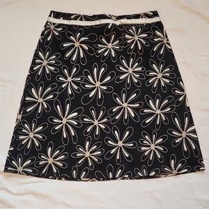 Lily Black and White Floral A-Line Skirt 97% Cotton Sz Med